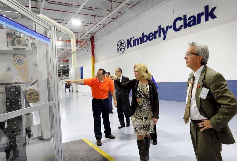Джон Кимберли и Чарльз Кларк – основатели компании Kimberly-Clark Джон Кимберли и Чарльз Кларк – основатели компании Kimberly-Clark