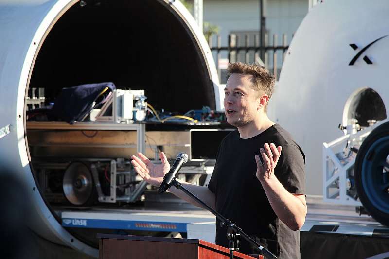 Hyperloop — проект Илона Маска